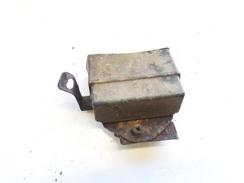 Used Fuse box Fuse box 36851689 36851689