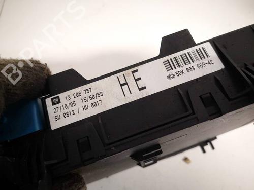 Fuse box OPEL ASTRA H (A04) 1.9 CDTI (L48) | BP32618887E1 - Image 2