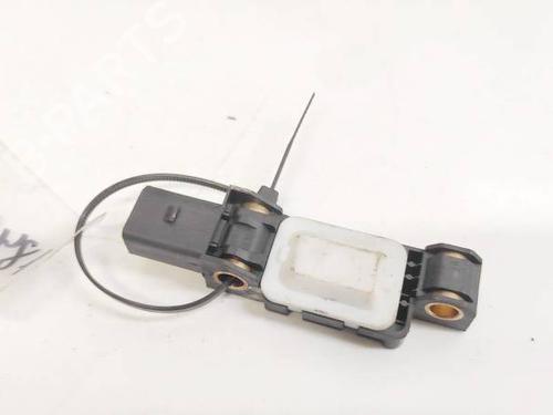 Used Electronic module Electronic module VW LT 28-35 II Bus (2DB, 2DE, 2DK) 2.5 TDI (109 hp) 32930098 32930098