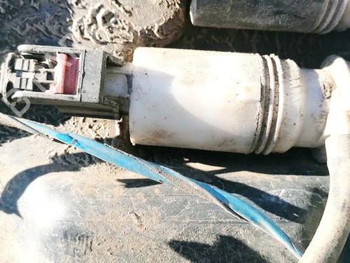 Used Washer pump Washer pump CHRYSLER VOYAGER IV (RG, RS) 2.5 CRD (141 hp) 35571667 35571667