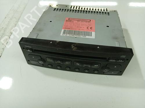 Used Radio Radio CITROËN C8 (EA_, EB_) 2.2 HDi (128 hp) 34833722 34833722