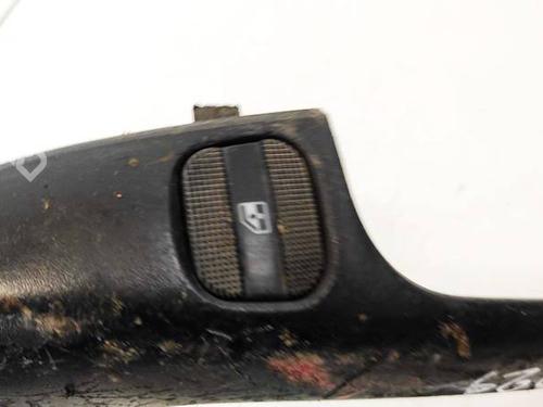 Used Switch Switch VW PASSAT B3/B4 Variant (3A5, 35I) 1.9 TDI (90 hp) 32944551 32944551