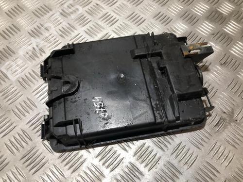 fuse-box-vw-passat-b5-variant-3b5-1997-1998-1999-2000-2001-33500131 main image