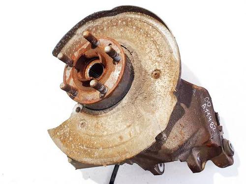 Used Right rear steering knuckle Right rear steering knuckle LAND ROVER DISCOVERY SPORT (L550) 2.0 D 4x4 (180 hp) 39938865 39938865