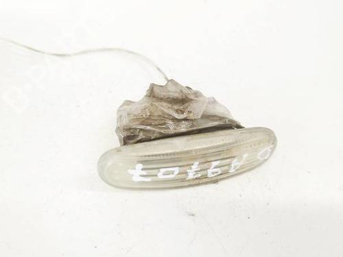 Used Right side indicator Right side indicator FIAT STILO (192_) 1.6 16V (192_XB1A) (103 hp) 35074432 35074432