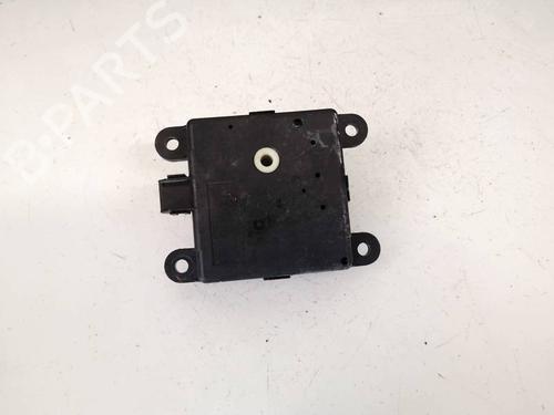 electronic-module-nissan-primera-hatchback-p12-2002-32621008 main image