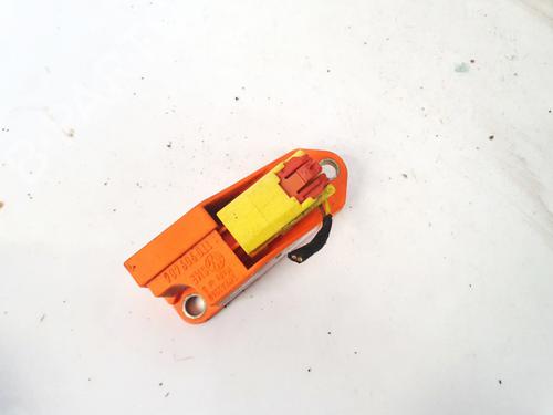 Used Electronic module Electronic module VW TOURAN (1T1, 1T2) 1.9 TDI (100 hp) 32889743 32889743