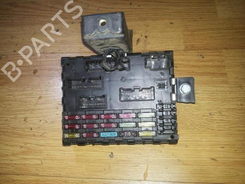 Used Fuse box Fuse box FIAT PUNTO (176_) 60 1.2 (176AP, 176AR, 176AQ, 176BB) (60 hp) 33499484 33499484