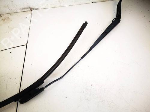 Used Front windshield wiper arm Front windshield wiper arm 32571195 32571195