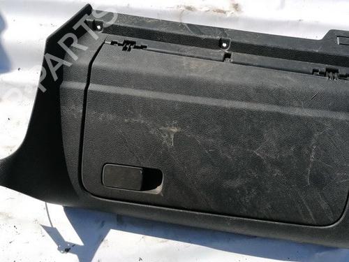 Used Glove box Glove box VW GOLF V (1K1) 1.9 TDI (105 hp) 35526734 35526734