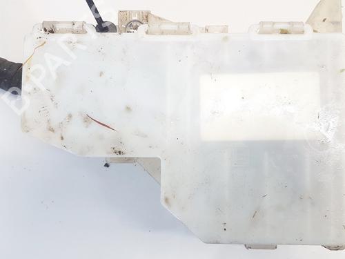 Used Fuse box Fuse box LAND ROVER FREELANDER 2 (L359) 2.2 TD4 4x4 (150 hp) 33104974 33104974