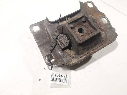 Used Engine mount Engine mount VOLVO S40 II (544) 2.0 D (136 hp) 32535117 32535117