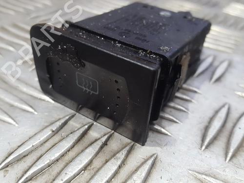 Interruttore Interruttore VW BORA I (1J2) 1.9 TDI (115 hp) 35701646 35701646