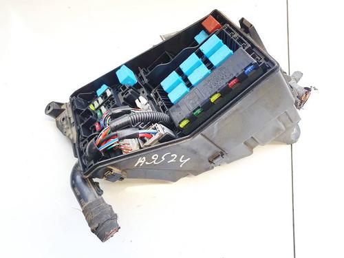 Used Fuse box Fuse box LEXUS IS II (_E2_) 220d (ALE20) (177 hp) 32965238 32965238