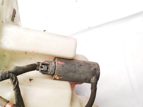 washer-pump-toyota-auris-_e15_-2006-2007-2008-2009-2010-2011-2012-2013-35144547 main image