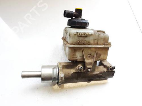 Used Brake master cylinder Brake master cylinder RENAULT MASTER II Van (FD) 2.5 dCi (FD02) (101 hp) 39998533 39998533