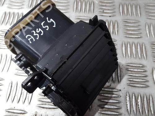 Used Air vent Air vent TOYOTA AURIS (_E15_) 2.2 D (ADE157_, ADE151_, ADE151R, ADE157R) (177 hp) 33498220 33498220