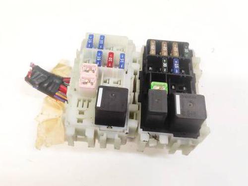 Used Fuse box Fuse box VOLVO V70 III (135) 2.0 FlexiFuel (146 hp) 32968079 32968079