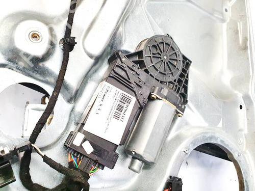 Right front window motor VW PASSAT B5 Variant (3B5) 1.9 TDI | BP35272456E20 - Image 3