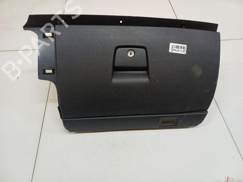 Used Glove box Glove box VOLVO V50 (545) 2.0 D (136 hp) 36507122 36507122