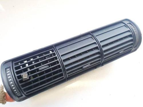 air-vent-audi-a4-b5-8d2-1994-1995-1996-1997-1998-1999-2000-2001-32534805 main image