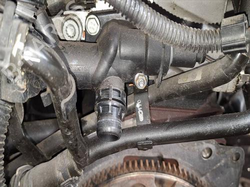 Used Thermostat housing Thermostat housing 39061357 39061357