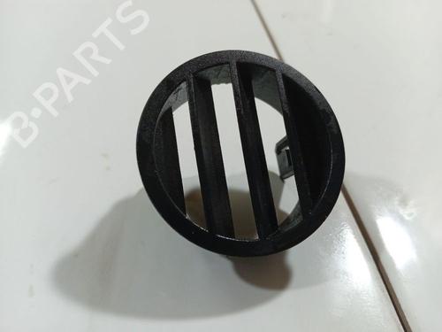 Used Air vent Air vent 32560575 32560575
