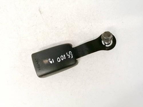 Engate do cinto Engate do cinto TOYOTA COROLLA Verso (ZER_, ZZE12_, R1_) 2.2 D-4D (AUR10_, AUR10R) (136 hp) 35086177 35086177