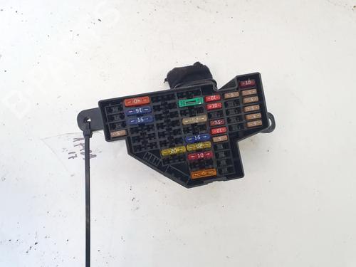 fuse-box-vw-golf-v-1k1-2003-2004-2005-2006-2007-2008-2009-2010-32886640 main image