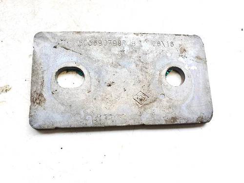 BP32593445O1 main image