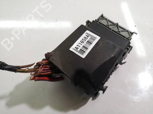 Used Fuse box Fuse box OPEL INSIGNIA A (G09) 2.0 CDTI (68) (131 hp) 32537717 32537717