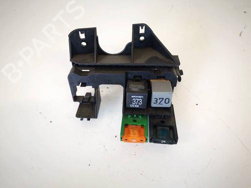 Used Fuse box AUDI A4 B6 (8E2) 1.9 TDI (130 hp) 32959349