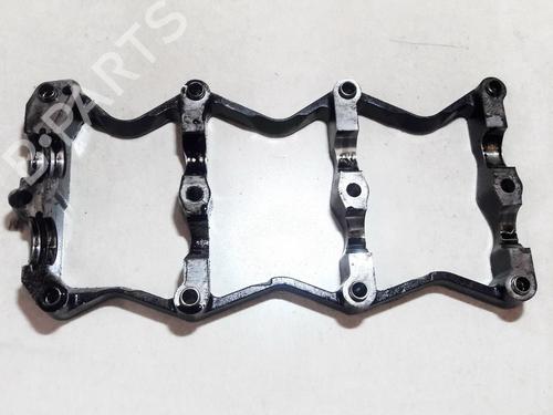 Used Valve cover Valve cover 35613748 35613748