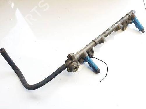 injection-rail-toyota-yaris-_p1_-1999-2000-2001-2002-2003-2004-2005-35339562 main image