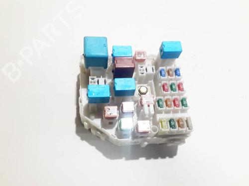 Used Fuse box Fuse box TOYOTA RAV 4 II (_A2_) 2.0 D 4WD (CLA20_, CLA21_, CLA20R, CLA21R) (116 hp) 33098584 33098584