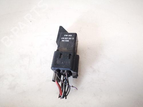 Used Electronic sensor Electronic sensor VW GOLF V (1K1) 1.9 TDI (90 hp) 35438242 35438242