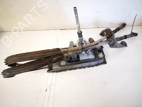 Used Gear lever Gear lever VW PASSAT B6 (3C2) 2.0 FSI (150 hp) 35384823 35384823