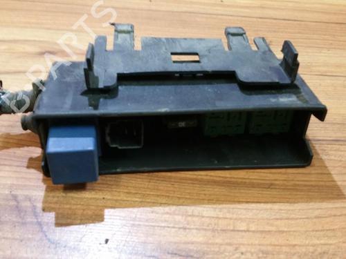 Used Fuse box Fuse box OPEL ASTRA F Hatchback (T92) 1.7 TD (F08, M08, F68, M68) (68 hp) 33479300 33479300