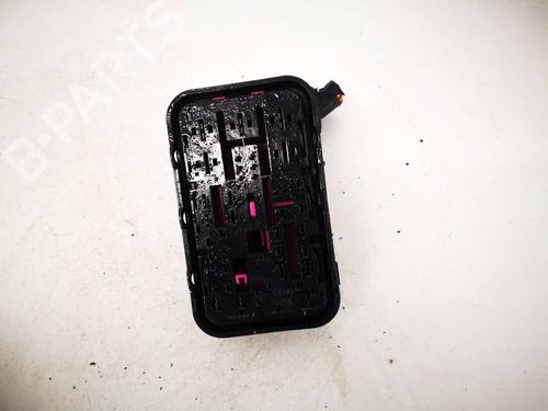 Used Fuse box Fuse box SEAT LEON (1P1) 1.6 (102 hp) 40165647 40165647