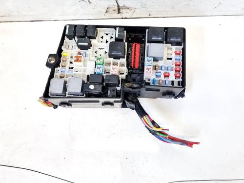 Used Fuse box Fuse box FORD GRAND C-MAX (DXA/CB7, DXA/CEU) 2.0 TDCi (140 hp) 32952437 32952437