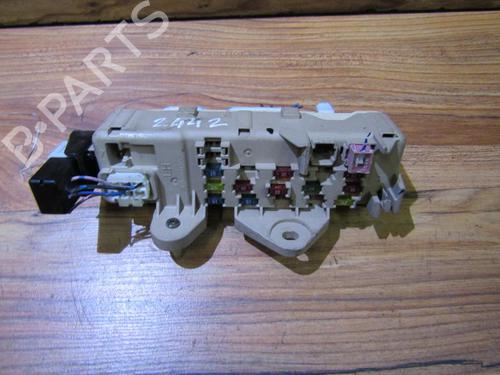 Used Fuse box Fuse box MAZDA 323 F VI Hatchback (BJ) 1.8 Astina (BJ10, BJ8S) (125 hp) 33480554 33480554