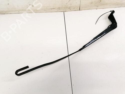Used Front windshield wiper arm Front windshield wiper arm 32896129 32896129