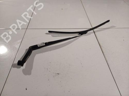 Used Front windshield wiper arm Front windshield wiper arm 32570250 32570250