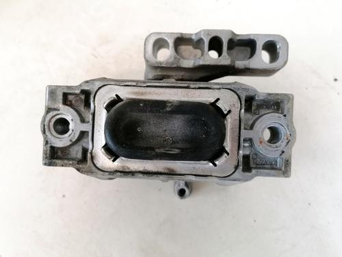 Used Engine mount Engine mount VW GOLF VI (5K1) 2.0 TDI (110 hp) 32879063 32879063