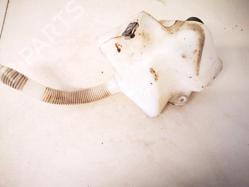 windscreen-washer-tank-volvo-v50-545-2003-2004-2005-2006-2007-2008-2009-2010-2011-2012-35523248 main image