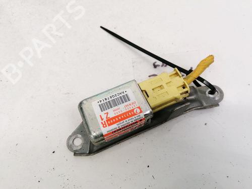 Used Electronic module Electronic module SUBARU LEGACY IV Estate (BP) 2.0 AWD (BP5) (138 hp) 32907370 32907370