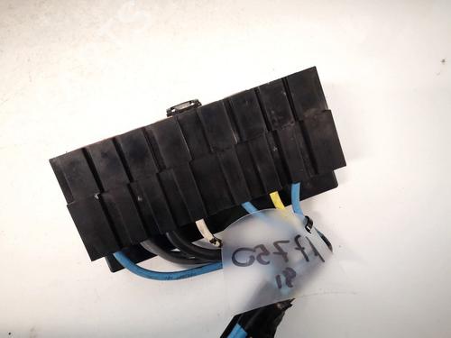 Fuse box PEUGEOT 407 (6D_) 2.0 HDi 135 (6DRHRH, 6DRHRE, 6DRHRG, 6DRHRJ) | BP32905917E1 - Image 2