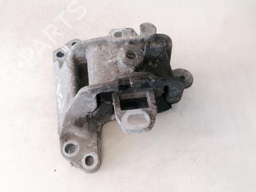 Used Engine mount Engine mount CITROËN C5 III (RD_) 2.0 HDi 140 (RDRHF8, RDRHFA, RDRHA8, RDRHAJ) (140 hp) 33095612 33095612