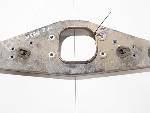 Used Engine mount Engine mount MERCEDES-BENZ E-CLASS (W211) E 320 CDI (211.022) (224 hp) 33102359 33102359