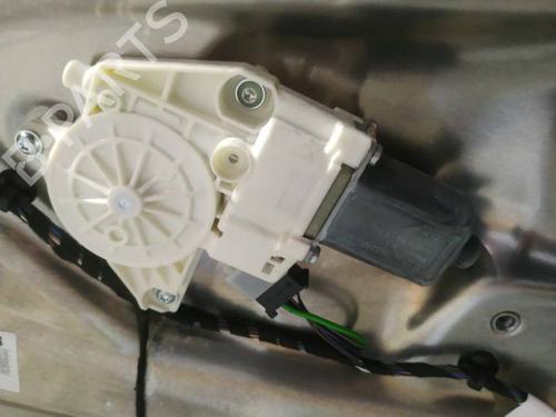 Used Right front window motor Right front window motor MERCEDES-BENZ E-CLASS (W212) E 250 CDI / BlueTEC (212.003, 212.004) (204 hp) 35313716 35313716